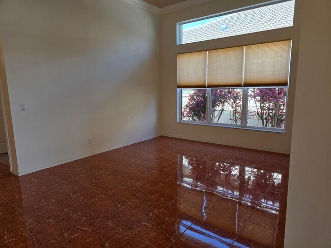 Building Photo - 7145 Veneto Dr