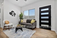 Building Photo - 3315 Clairemont Mesa Blvd