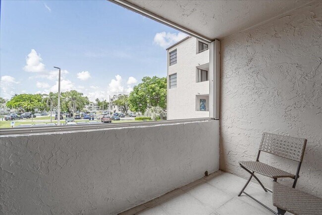 Building Photo - 10500 SW 108th Ave