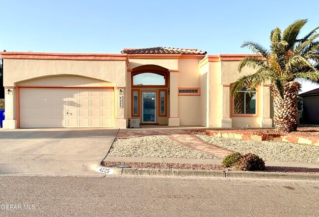 Primary Photo - 4225 John B Oblinger Dr