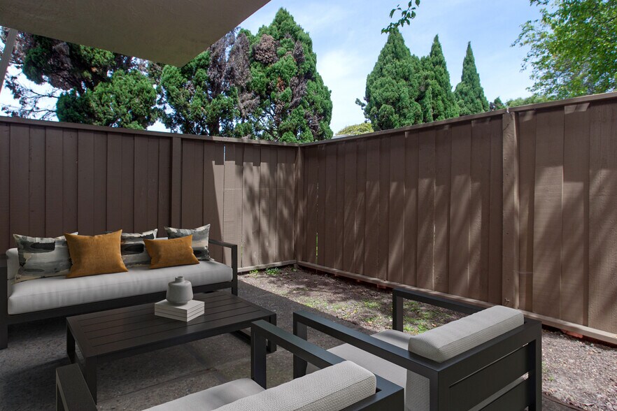 Building Photo - Montoya Garden