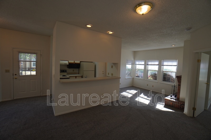 Building Photo - 4760 S Wadsworth Blvd