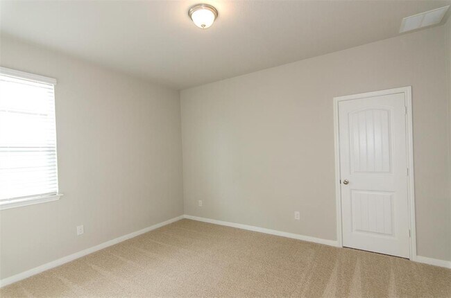 Building Photo - 392 Fall Aster Dr