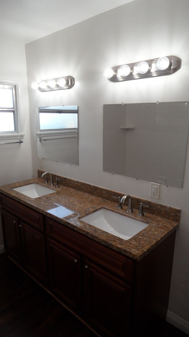 Building Photo - 344 N Shattuck Pl