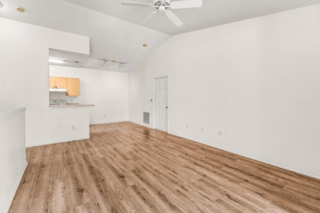 Building Photo - 10336 Fox Trail Rd S