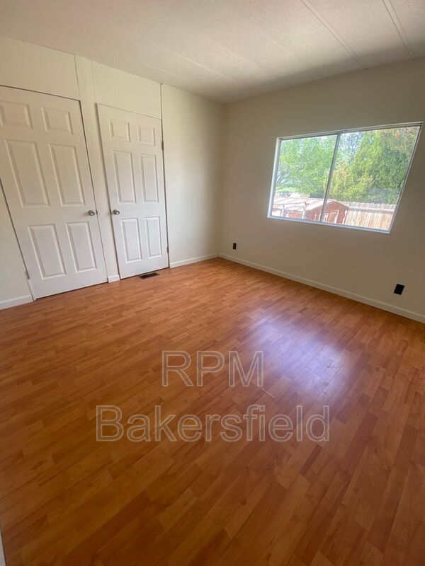 Building Photo - 12604 Ashe Rd