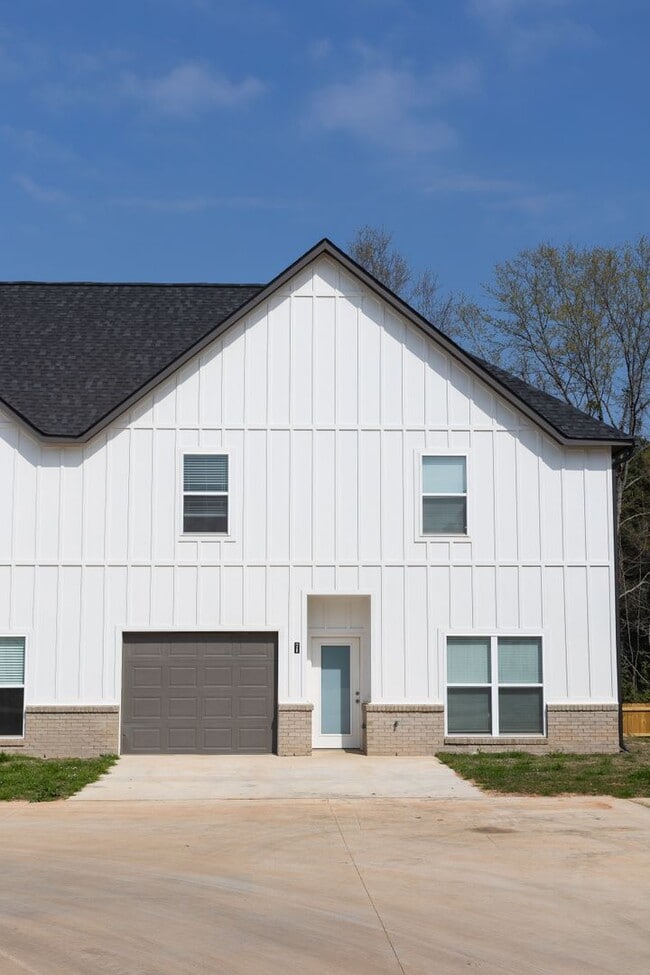 Interior Photo - North Pecan Townhomes
