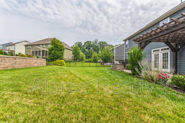 Building Photo - 7419 Canova Ln