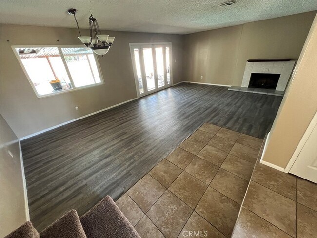 Building Photo - 1313 Morrison Dr