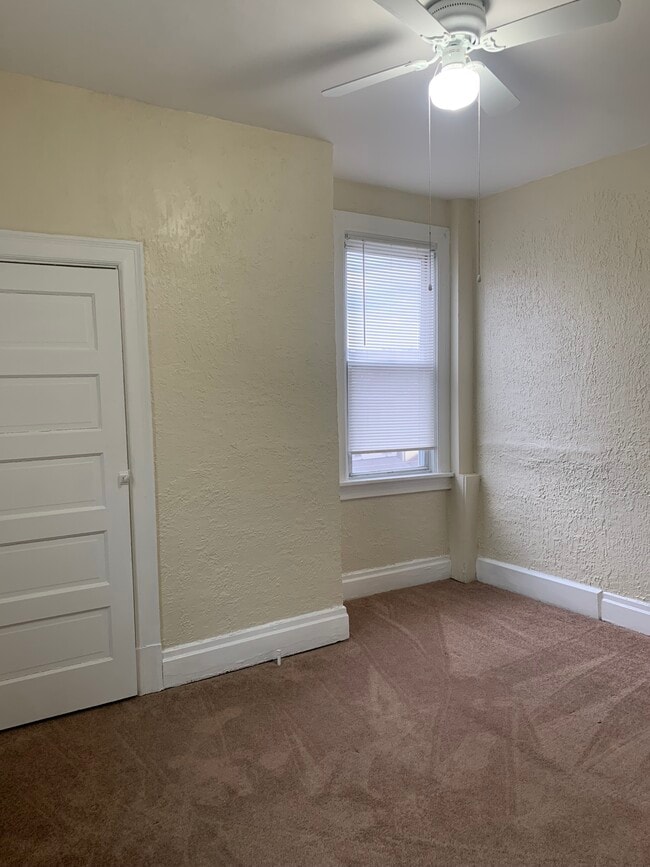 Building Photo - 2017 Veronica St