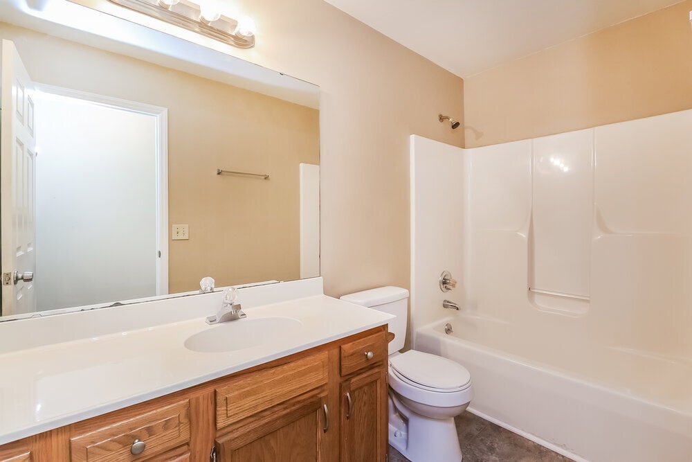 Building Photo - 380 Canter Ct NW