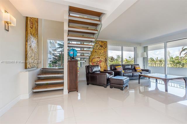 Building Photo - 155 Ocean Lane Dr