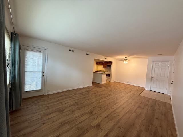 Building Photo - 7 Fairways Cir