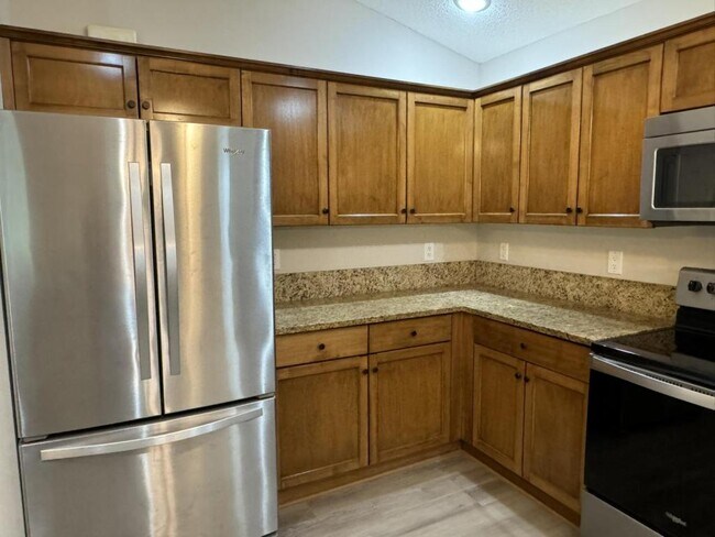 Building Photo - 222 Biltmore Pl