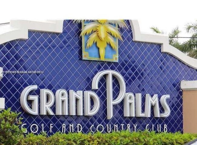 Building Photo - 15627 SW 16th Ct