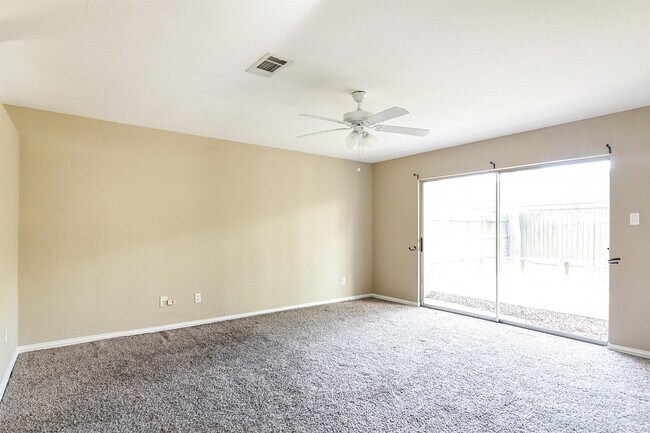 Building Photo - 25538 Chapel Ridge Ln