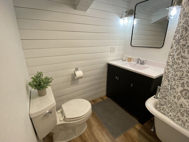 Building Photo - 101 N Wayland Ave