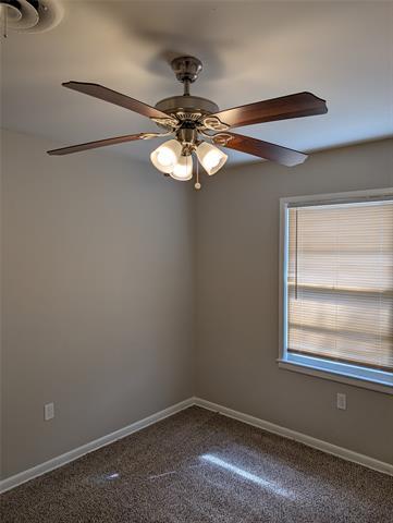 Building Photo - 2716 Bilglade Rd