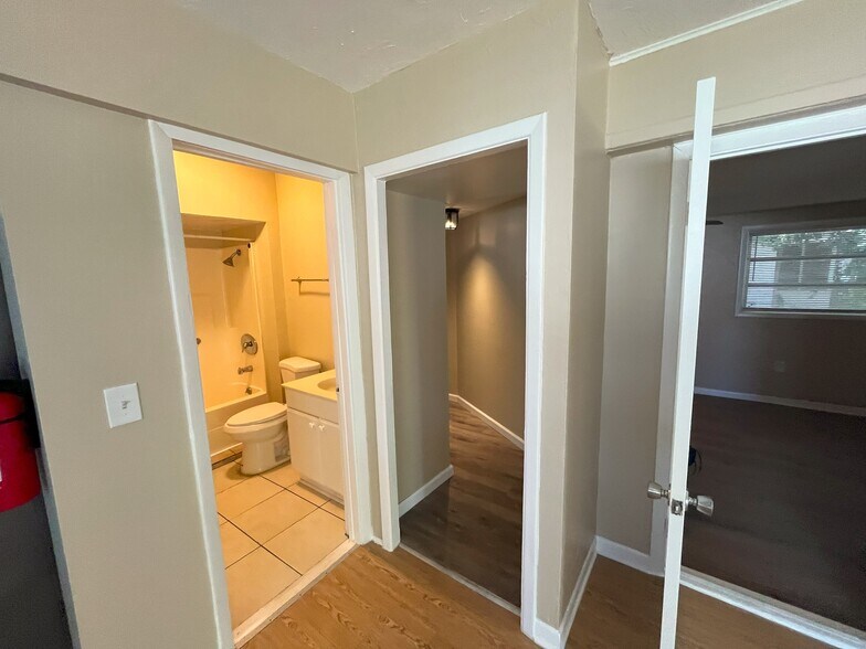 Building Photo - 1003 Patterson Dr