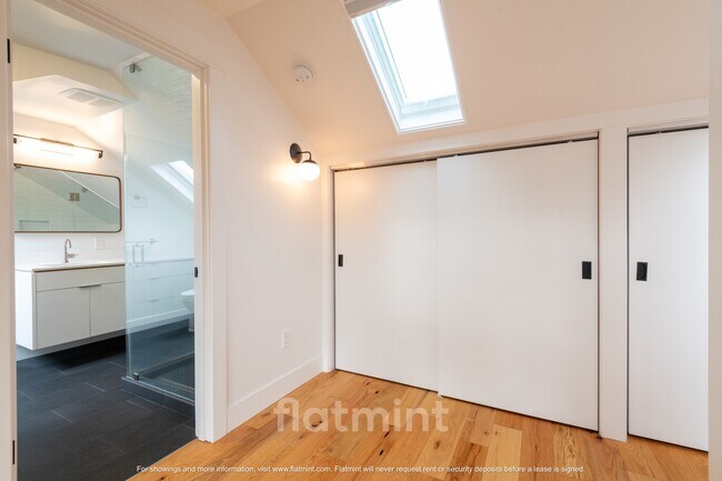 Building Photo - 2315 N 56th St