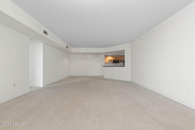 Building Photo - 231 Riverside Dr