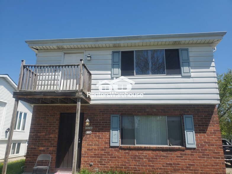 Primary Photo - 9324 W Allyn St