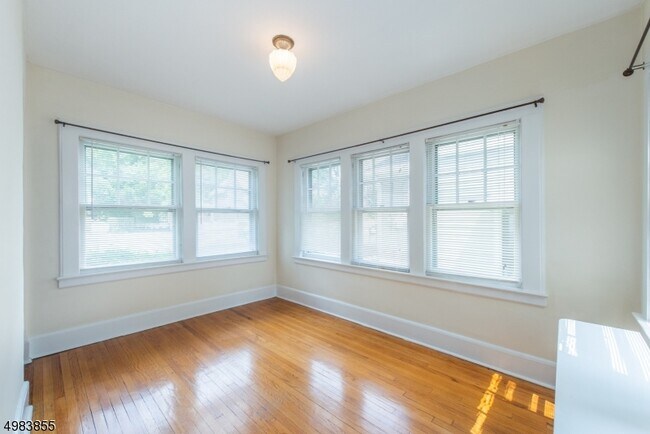Building Photo - 61 Watchung Ave