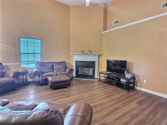 Building Photo - 1734 Spring Hill Cove