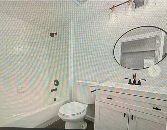 Building Photo - 2232 Benmore St