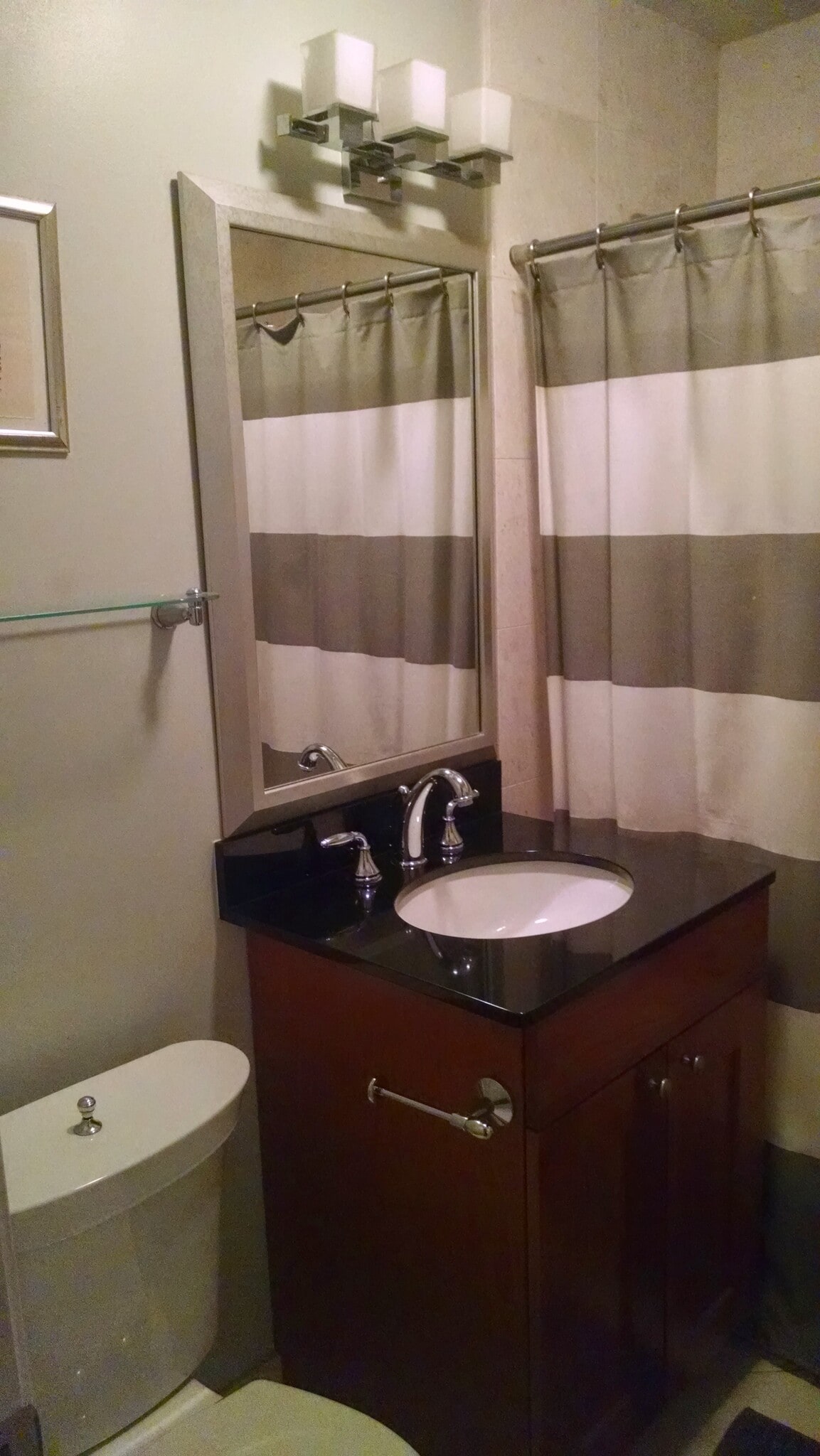 Building Photo - 450 W Briar Plz