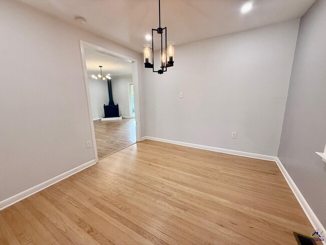 Building Photo - 519 Arrowhead Trl