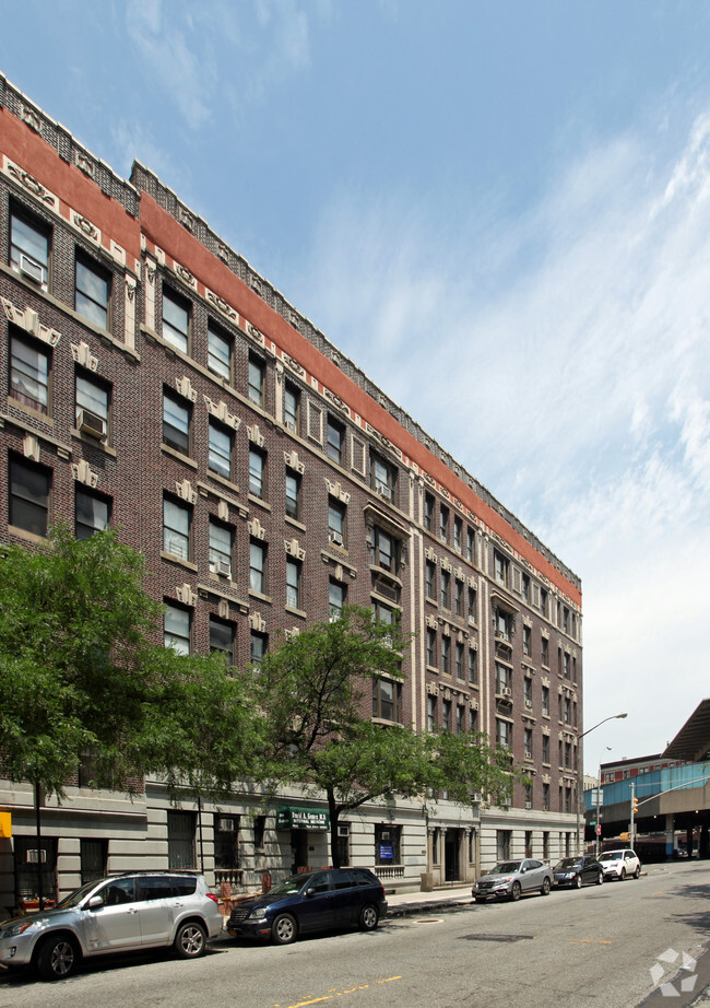 Building Photo - Belle Court