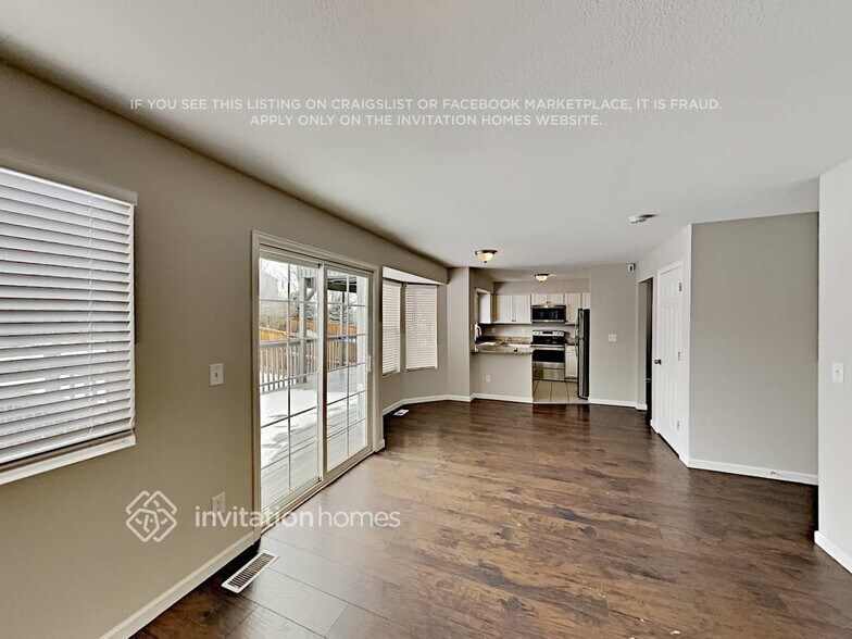 Building Photo - 3289 Blue Grass Cir