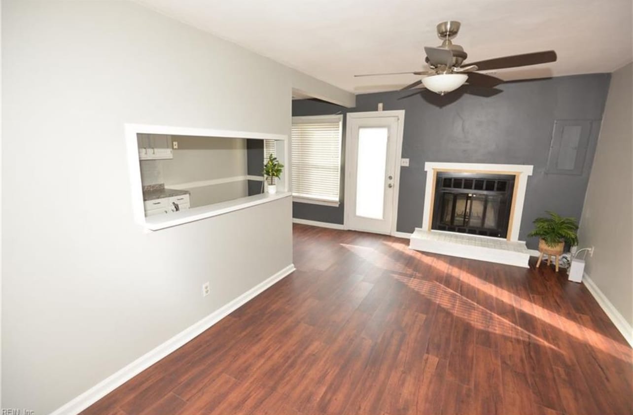 Building Photo - 4502 Marlwood Way