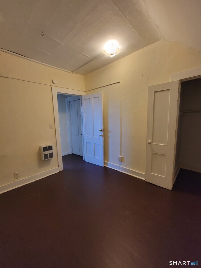 Building Photo - 120 North St