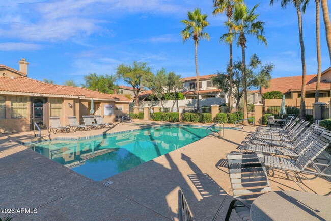 Building Photo - 1024 E Frye Rd