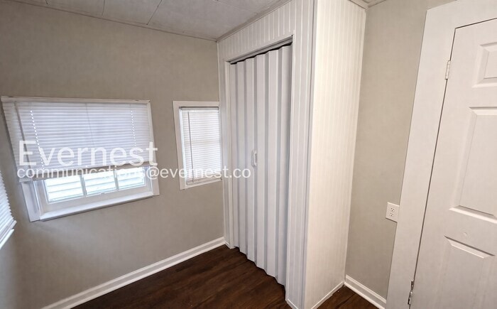 Building Photo - 3119 19th St