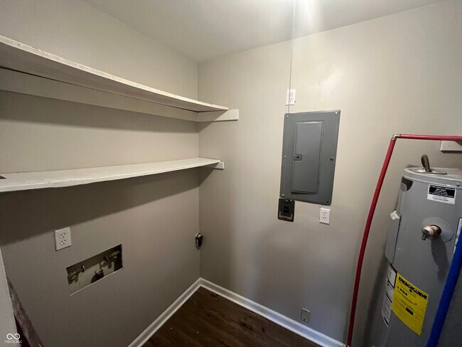 Building Photo - 6214 Eastridge Dr