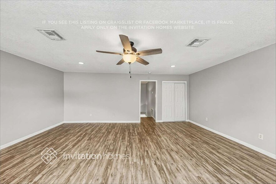 Building Photo - 1009 Dishman Loop