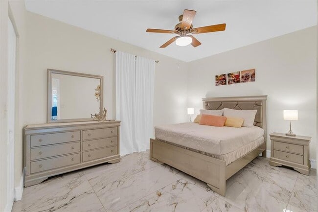 Building Photo - 4112 NW 58th Dr