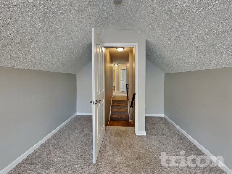 Building Photo - 106 Newbury Dr