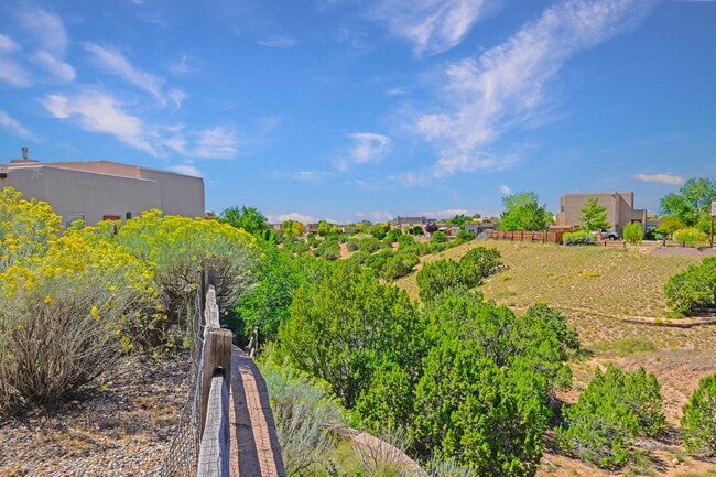 Building Photo - Bright Tierra Contenta Retreat