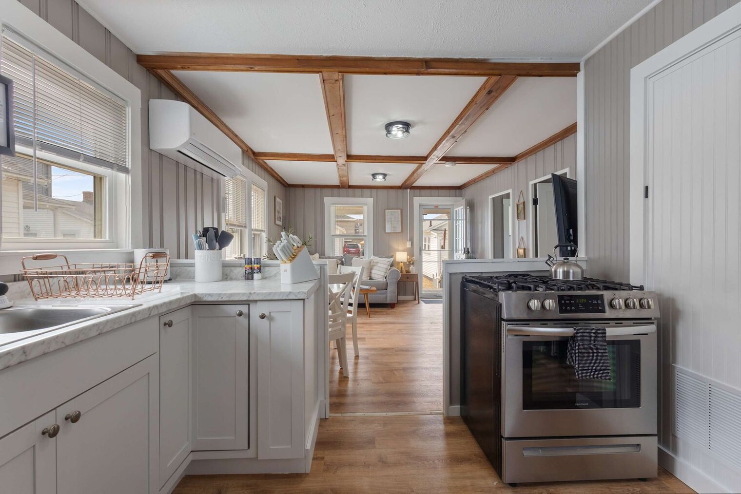 Building Photo - 2 Island Path