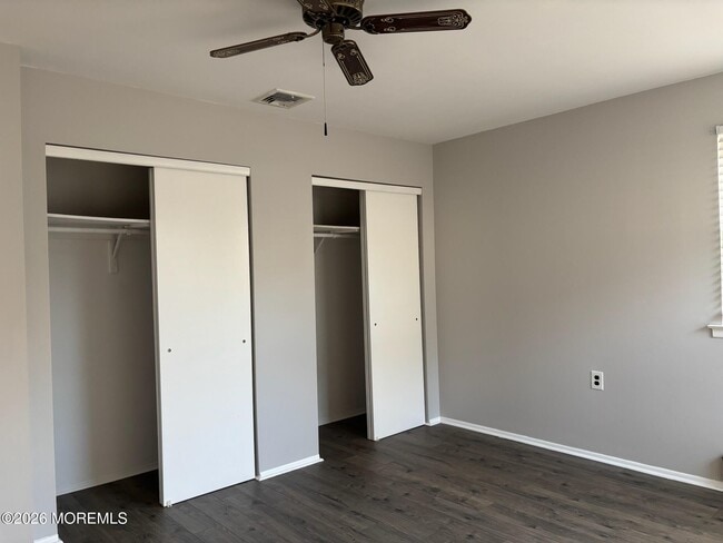 Building Photo - 2B Bristol St