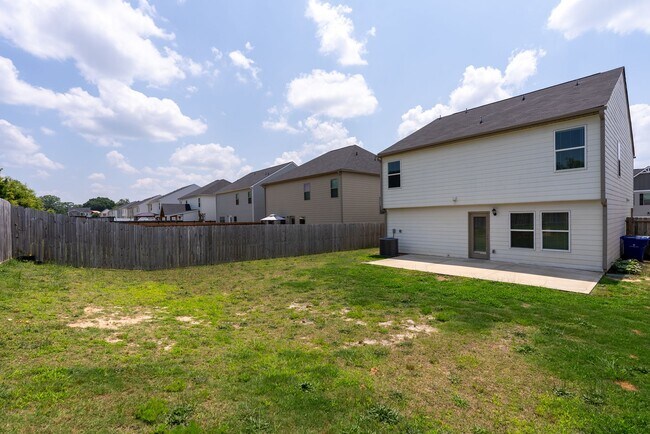 Building Photo - Southgrove
