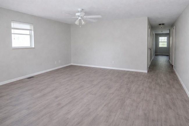 Building Photo - 2854 Merts Dr