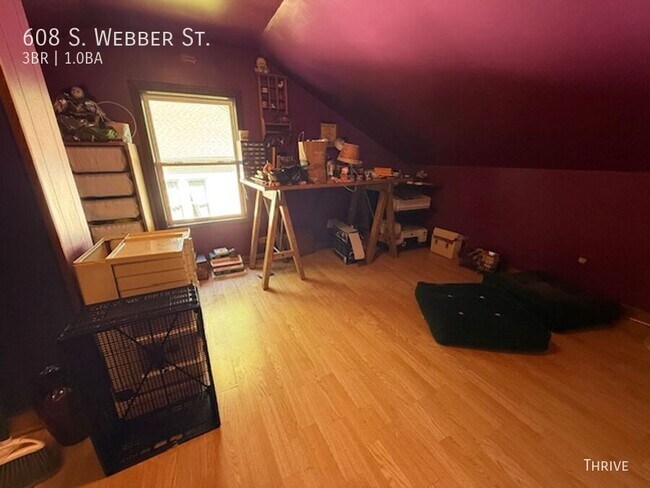 Building Photo - 608 S Webber St