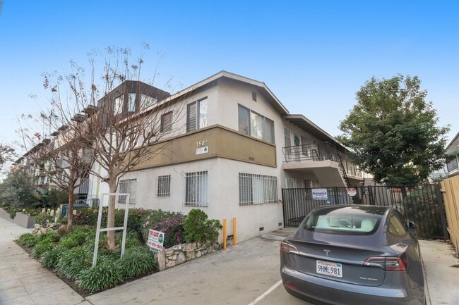 Building Photo - 1521 Beloit Avenue,