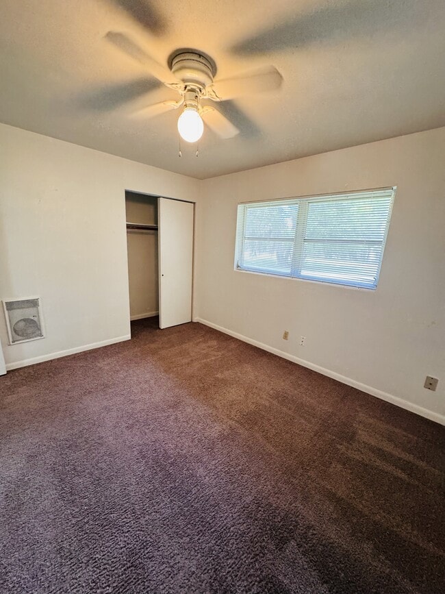 Building Photo - 2075 Howell Branch Rd