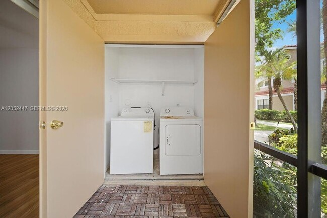 Building Photo - 15560 SW 104th Terrace